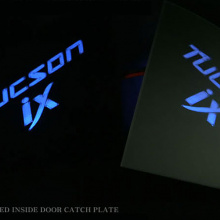 Тюнинг Hyundai ix35 - вставки под дверные ручки в салоне со светодиодной подсветкой - комплект 4 штуки - от компании Sense Light.