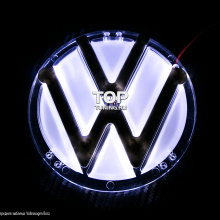 6573 Эмблема со светодиодной подсветкой LED на VW