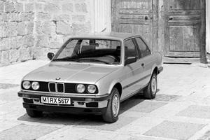 BMW 3 серия E30 купе  