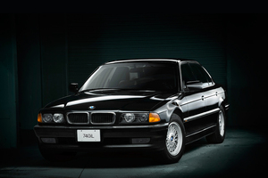 BMW 7 серия E38 седан  