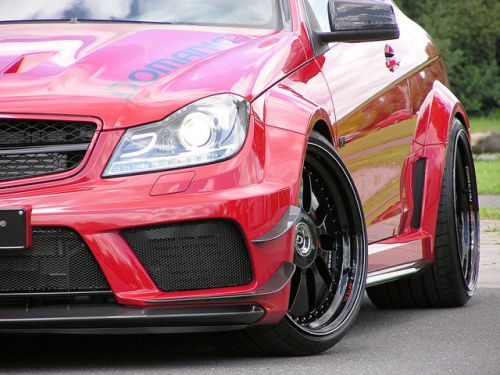Domanig Ups the Mercedes-C63-AMG-Black-Series-to-600hp_7