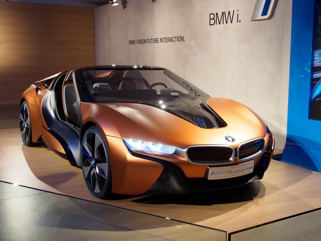 BMW официально подтвердил запуск i8 Spyder в 2018