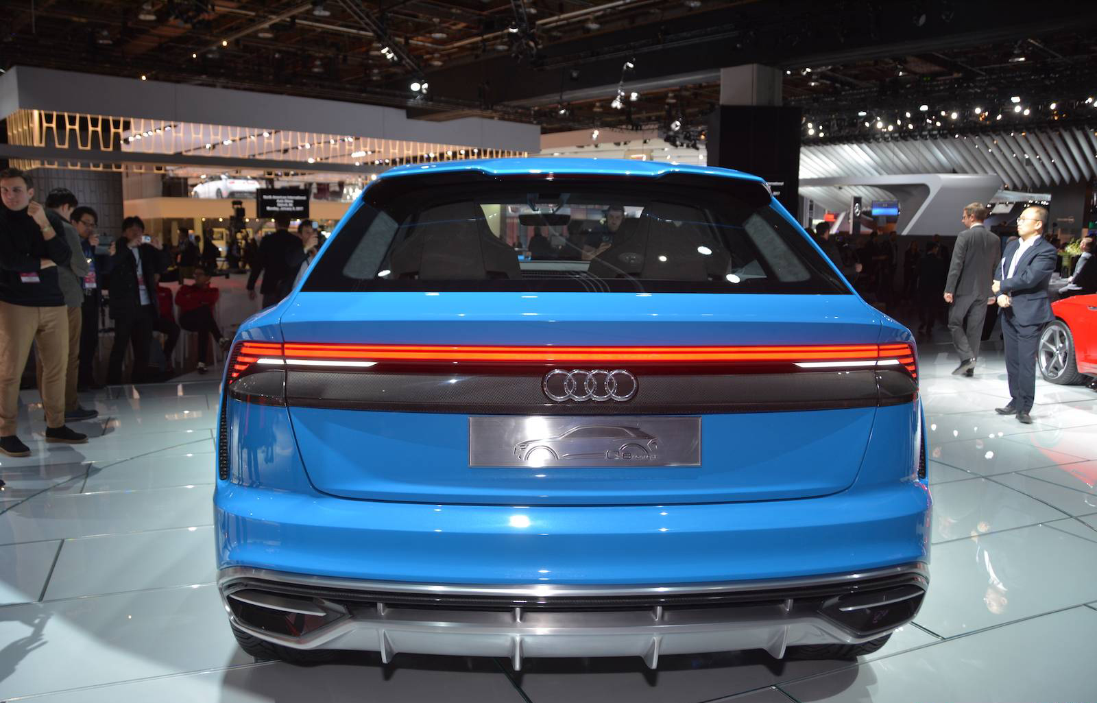 600л.с.+ Audi RS Q8 Concept дебютирует в Женеве 2017