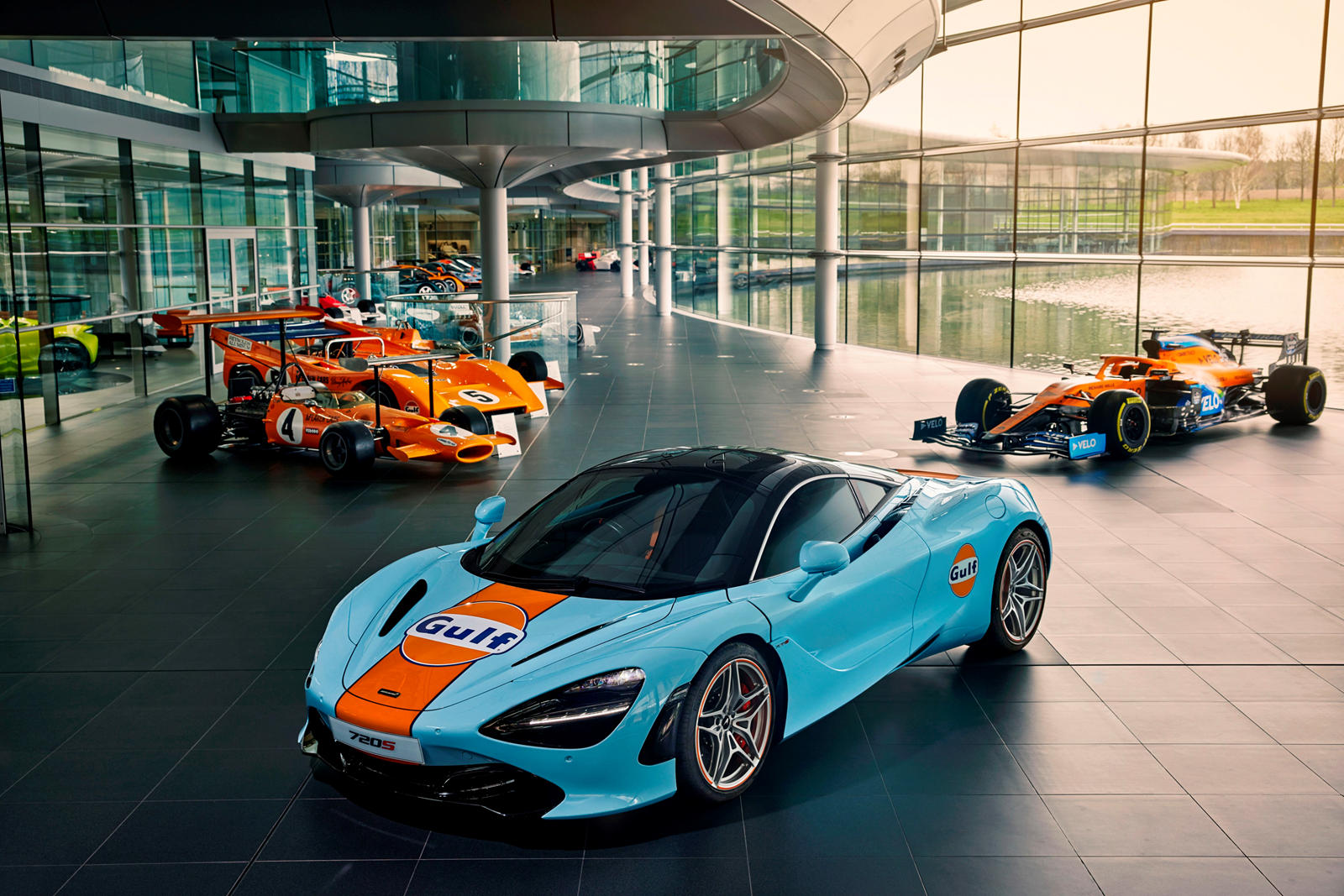 Майк Флюитт, генеральный директор McLaren Automotive, говорит: «Этот проект является демонстрацией возможностей MSO и перекликается с недавней полной реставрацией McLaren F1 GTR 25R, автомобиля, участвовавшего в гонках в 1990-х годах. Создан 720S с т