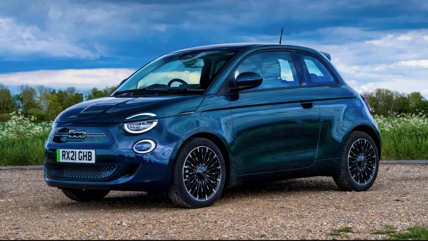 Fiat с июля будет продавать только электрифицированные автомобили в Великобритании