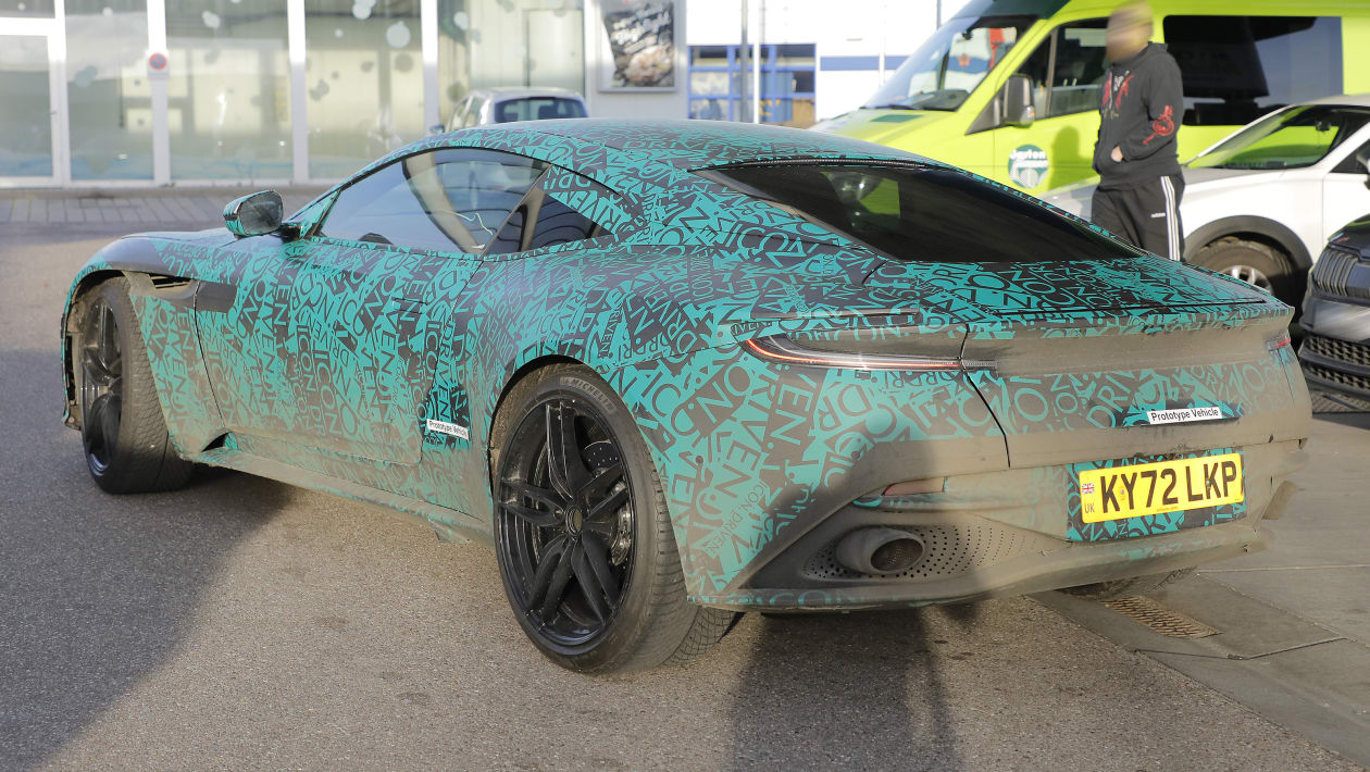 Новый Aston Martin DB11 с фейслифтингом находится в разработке