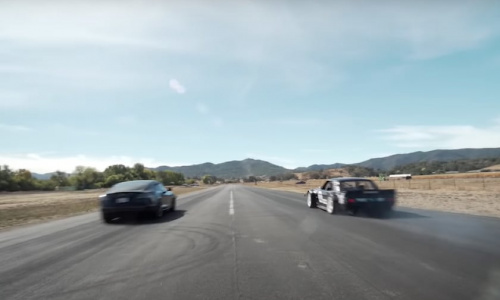 Смотрите, как Hoonicorn наконец-то принимает вызов Tesla Model S Plaid