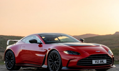 Презентация нового рестайлингового Aston Martin Vantage состоится 12 февраля