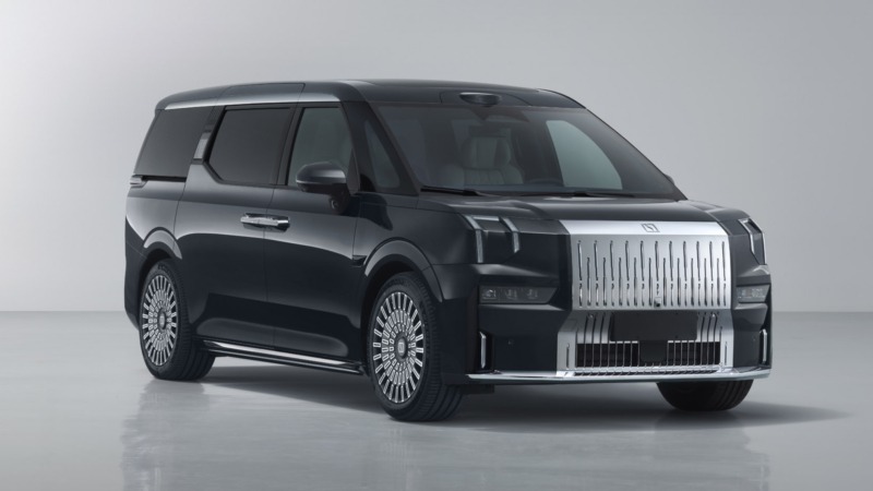 Zeekr 009 развивает мощность 912 л.с. в Китае