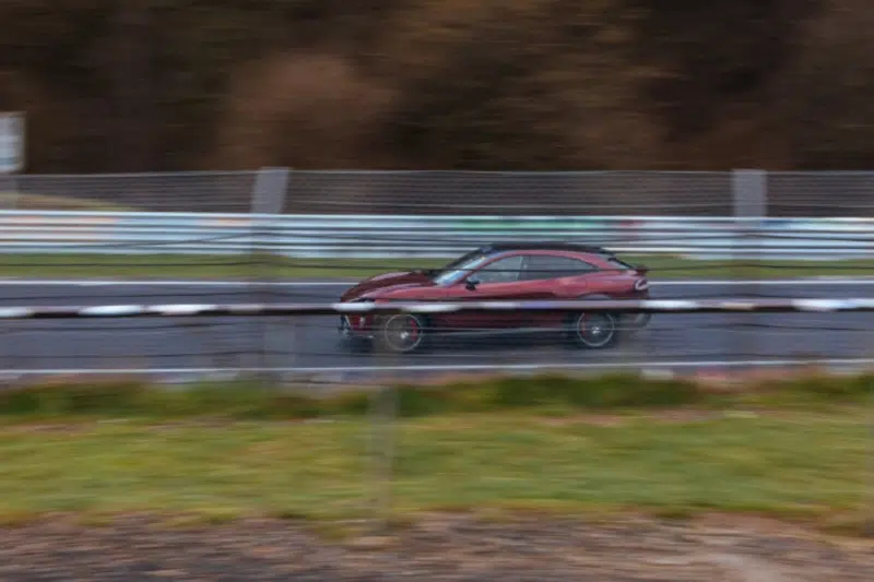 Автомобиль был замечен на Северной петле Нюрбургринга без камуфляжа. Как сообщает источник, машина представлена в красном цвете, одна из версий — с наклейками GT.