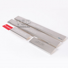 Протекторы Guardian на пороги для Toyota Auris II 5D