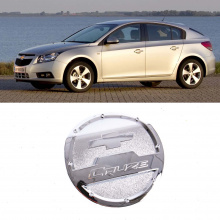Хромированная накладка SRC на лючок бензобака для Chevrolet Cruze (2009-2015)