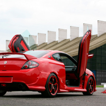 Ламбо двери ULD Bolt ON на Hyundai Tiburon Coupe GK
