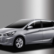 Хромированные дефлекторы Auto Clover Хетчбек на Hyundai Solaris
