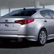 Юбка заднего бампера Mobis под двойной выхлоп на Kia Optima 3 (K5)