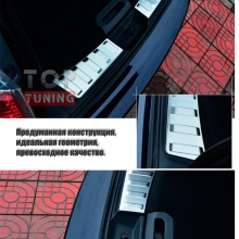 Накладки на внутрений порог багажника TECH Design на Nissan X-Trail.