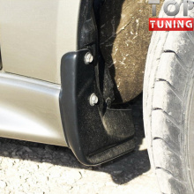 Передние брызговики на Mitsubishi Lancer 10 (X)