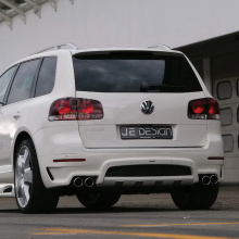 Накладка на задний бампер Je Design Рестайлинг на VW Touareg I