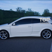 Накладки на пороги  Volt на Opel Astra H GTC