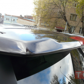 Спойлер верхний - обвес Trigger на Land Rover Range Rover Vogue 3