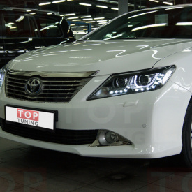 Передняя тюнинг-оптика  с ангельскими глазками VW Style V2 на Toyota Camry V50 (7)