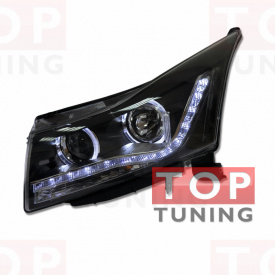 Передняя тюнинг-оптика в стиле Audi с диодной полосой и линзой Audi Black II на Chevrolet Cruze 2