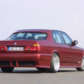 Козырек на заднее стекло SDL на BMW 7 E32