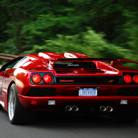 Спойлер на задний капот Individual на Lamborghini Diablo