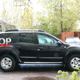 Молдинги дверей на Renault Duster 1