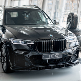 Юбка Renegade на передний бампер BMW X7 G07