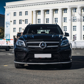 Передний бампер Renegade для Mercedes GL X166 