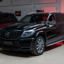 Передний бампер Renegade для Mercedes GL X166 
