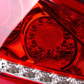 Задние светодиодные фонари Superlux Red на Hyundai Genesis 1