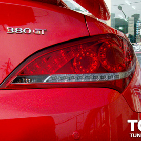 Задние светодиодные фонари Superlux Red на Hyundai Genesis 1