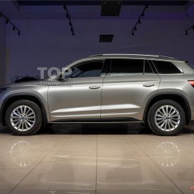 Левая передняя накладка RS на дверь Skoda Kodiaq