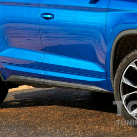 Левая передняя накладка RS на дверь Skoda Kodiaq