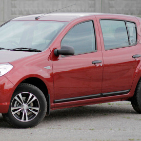 Молдинги Bastion Lite на двери для Renault Sandero 1