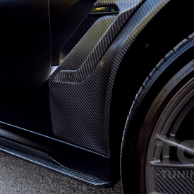 Карбоновые вставки Renegade в передние крылья BMW X6M F96