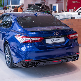 Лип-спойлер Renegade для Toyota Camry XV70