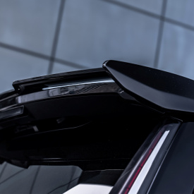 Верхний спойлер Miriada для Cadillac Escalade V