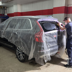 Абразивная полировка заднего стекла – удаление царапин от дворника