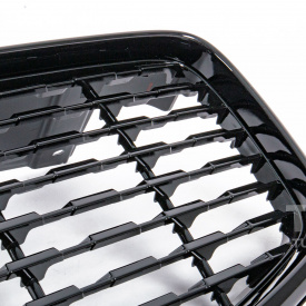 Решетка радиатора R-Design Black Thor для Volvo XC60 II (2017-2021)