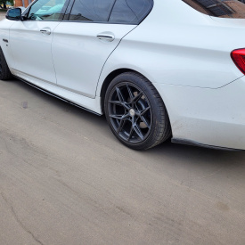 Накладки Inline на пороги BMW 5 (F10)