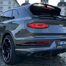 Накладки Black Crystal на пороги — тюнинг Bentley Bentayga (2020-2024)