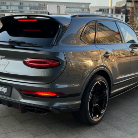 Накладки Black Crystal на пороги — тюнинг Bentley Bentayga (2020-2024)