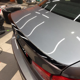 Спойлер IN-Performance на крышку багажника BMW 5 (G30)