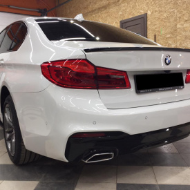 Спойлер IN-Performance на крышку багажника BMW 5 (G30)