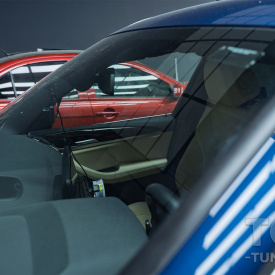 Ремонт сколов, трещин на лобовом стекле авто 