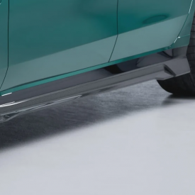 Накладки Larte Performance на пороги — тюнинг BMW i7 (M70) / 7 (G70)