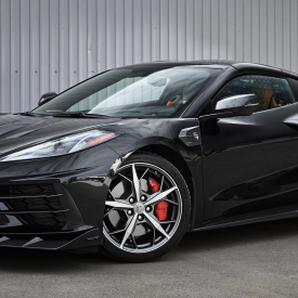  Накладки Avatar Larte Design на пороги — тюнинг Corvette Stringray C8